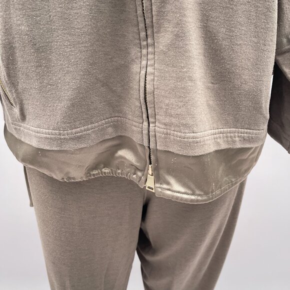 St. John 2 Piece Set Pants Jacket Size XL Brown Casual Athleisure Loungewear - Picture 3 of 16